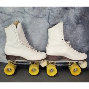 Riedell 220 Roller Skates Women 5.5 White Leather Red Wing Chicago Plates